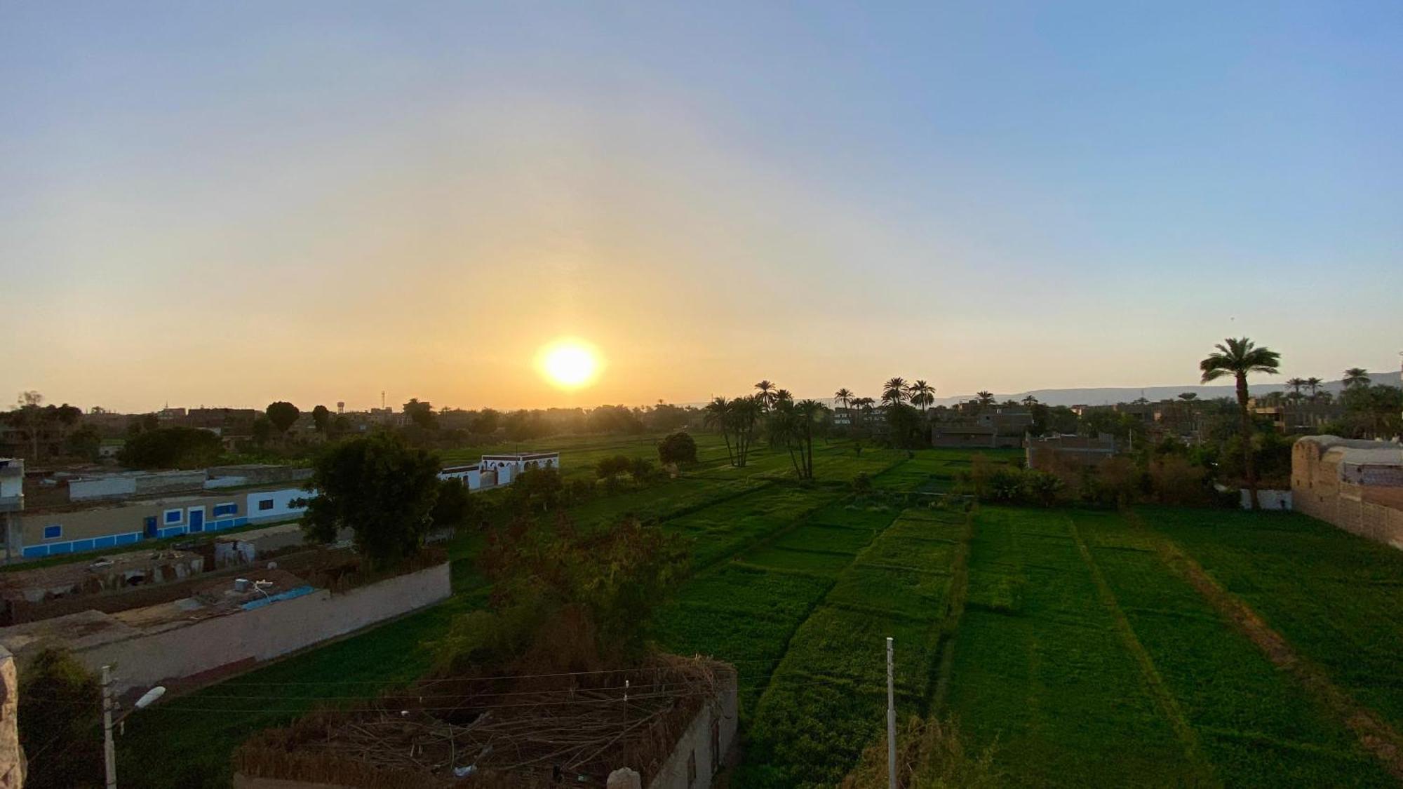 Villa Sun Wing - Guest House Luxor Exterior photo